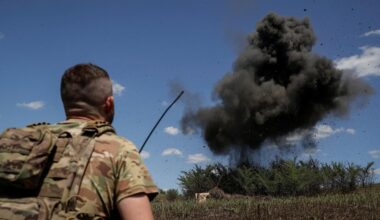 Zelenskyy says Putin not preparing to end war as Russian forces make breakthrough