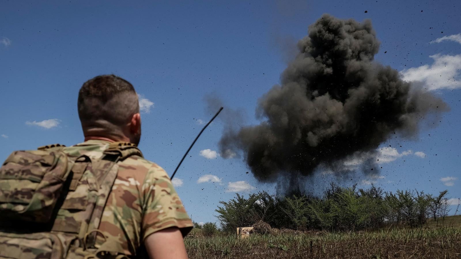 Zelenskyy says Putin not preparing to end war as Russian forces make breakthrough