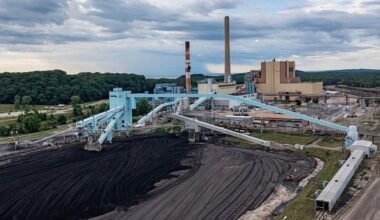 Forcing dirty power plants to stay open would cost Americans billions