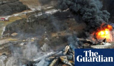 Greater risk of toxic derailments if $85bn railroad merger is approved, warn unions | Ohio train derailment