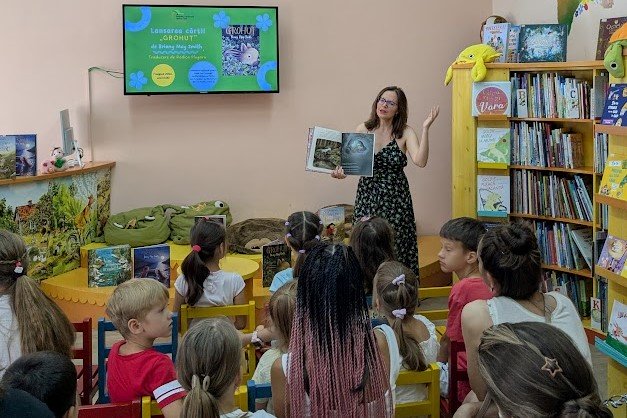 Internationally synchronized publishing premiere: the book "Grohut" for children in Moldova