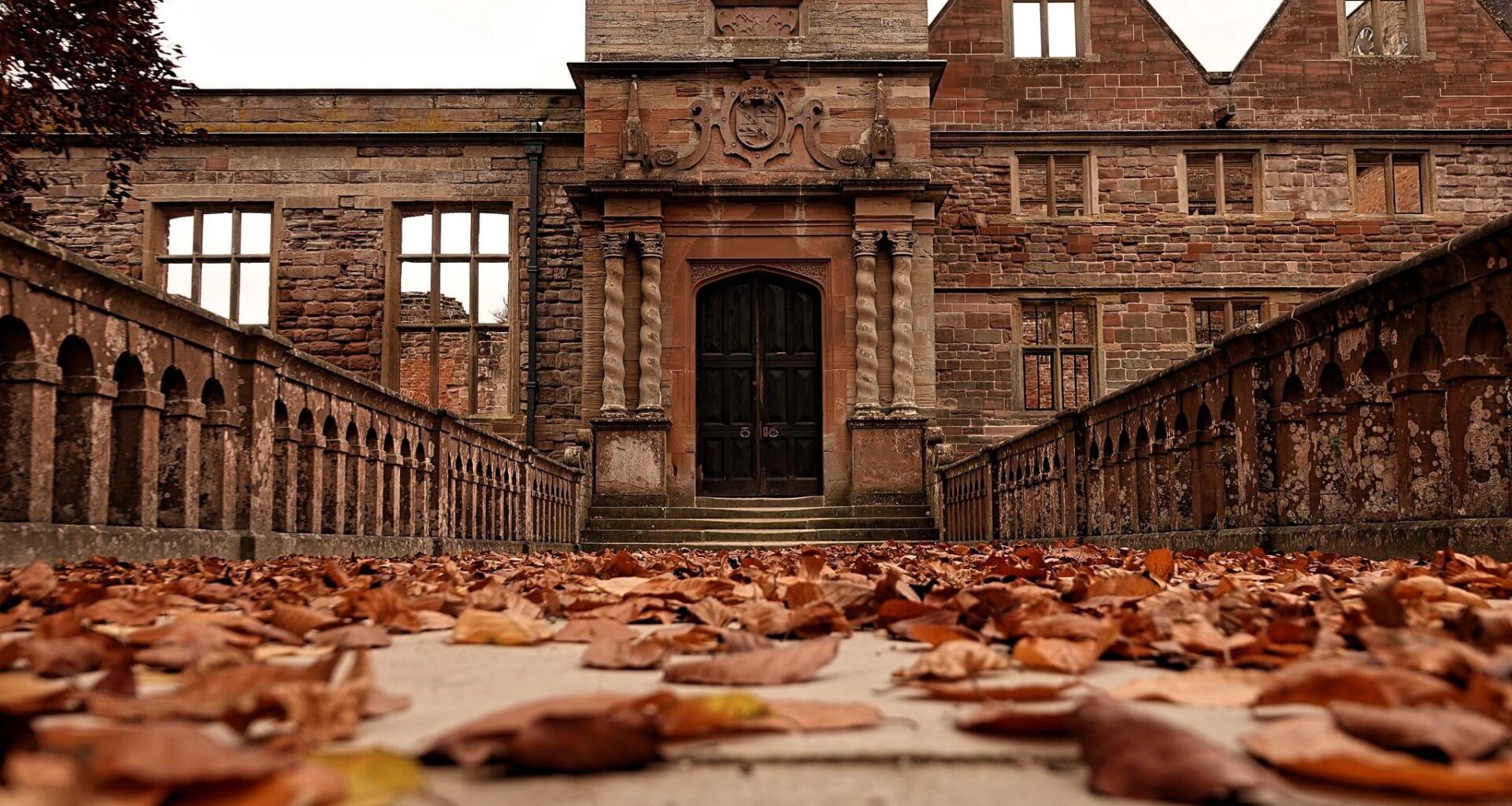 Rufford Abbey is Grade I Listed. (English Heritage). Built between 1147 and 1170 and from 1233 onwards, is now a partial ruin.
