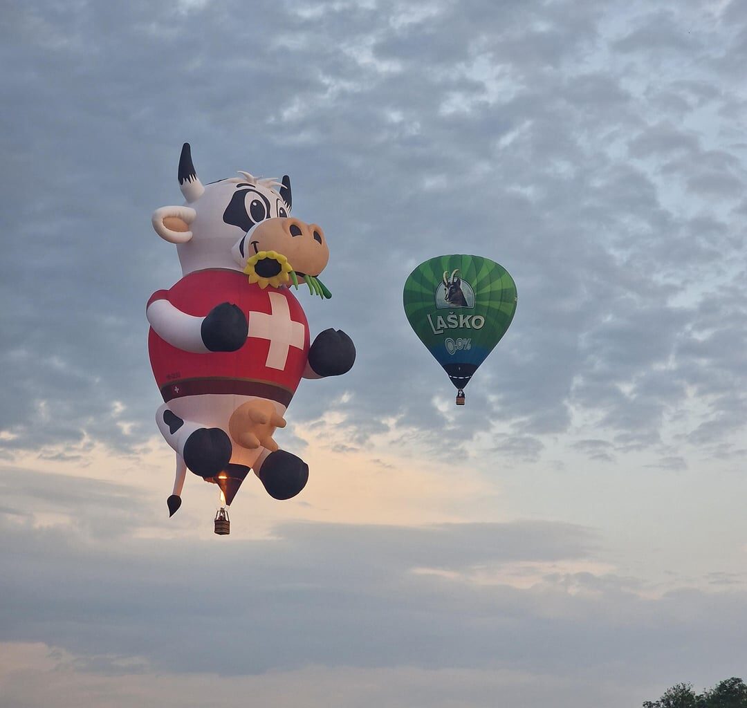 V MS so balončki