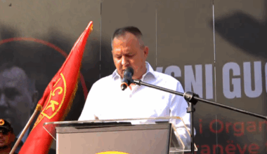 Manifestation sur la place Gucati : Le Tribunal spécial juge les alliés de l'OTAN, c'est un tribunal partial anti-UCK et anti-Kosovo