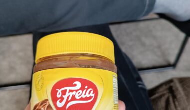 Freia Sjokonøtt > Nutella