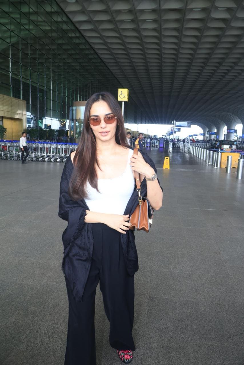 Tehran Star Manushi Chhillar Spotted At Mumbai Airport | Photos