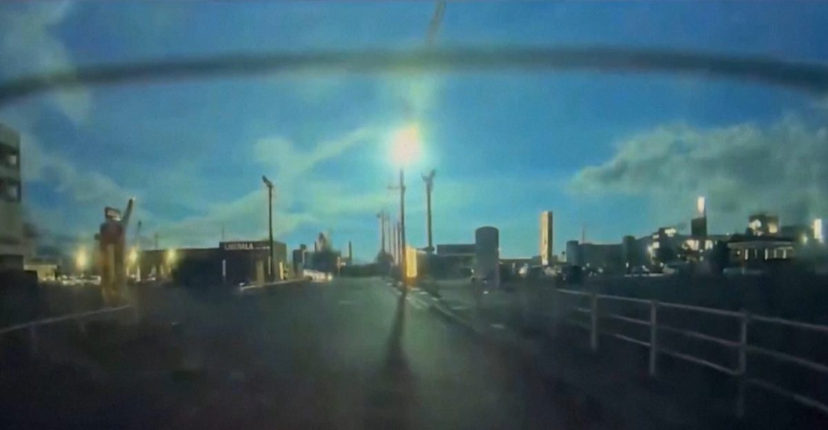 VIDEO: Nočnú oblohu nad Japonskom rozžiaril meteorit
