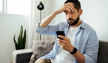 V Česku narůstá počet internetových podvodů. Na vzestupu jsou především takzvané phishingové zprávy, pomocí nichž se podvodníci snaží vylákat z obětí peníze nebo alespoň získat přístup k jejich internetovému bankovnictví či datům.