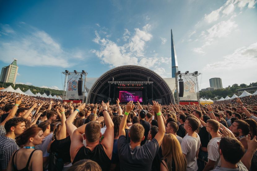 Bratislava Lights Up for Lovestream Festival 2025: International Artists, Electronic Beats, and Immersive Experiences Await for You in Slovakia