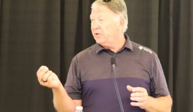 Artificial intelligence will help producers but won't replace judgment: ag expert