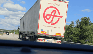 Eftersöker vittnen. Prejad av vägen på E4:an.