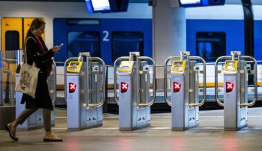 Ov-bedrijven blokkeren digitale betaalpassen na fraude met 'gratis' reizen