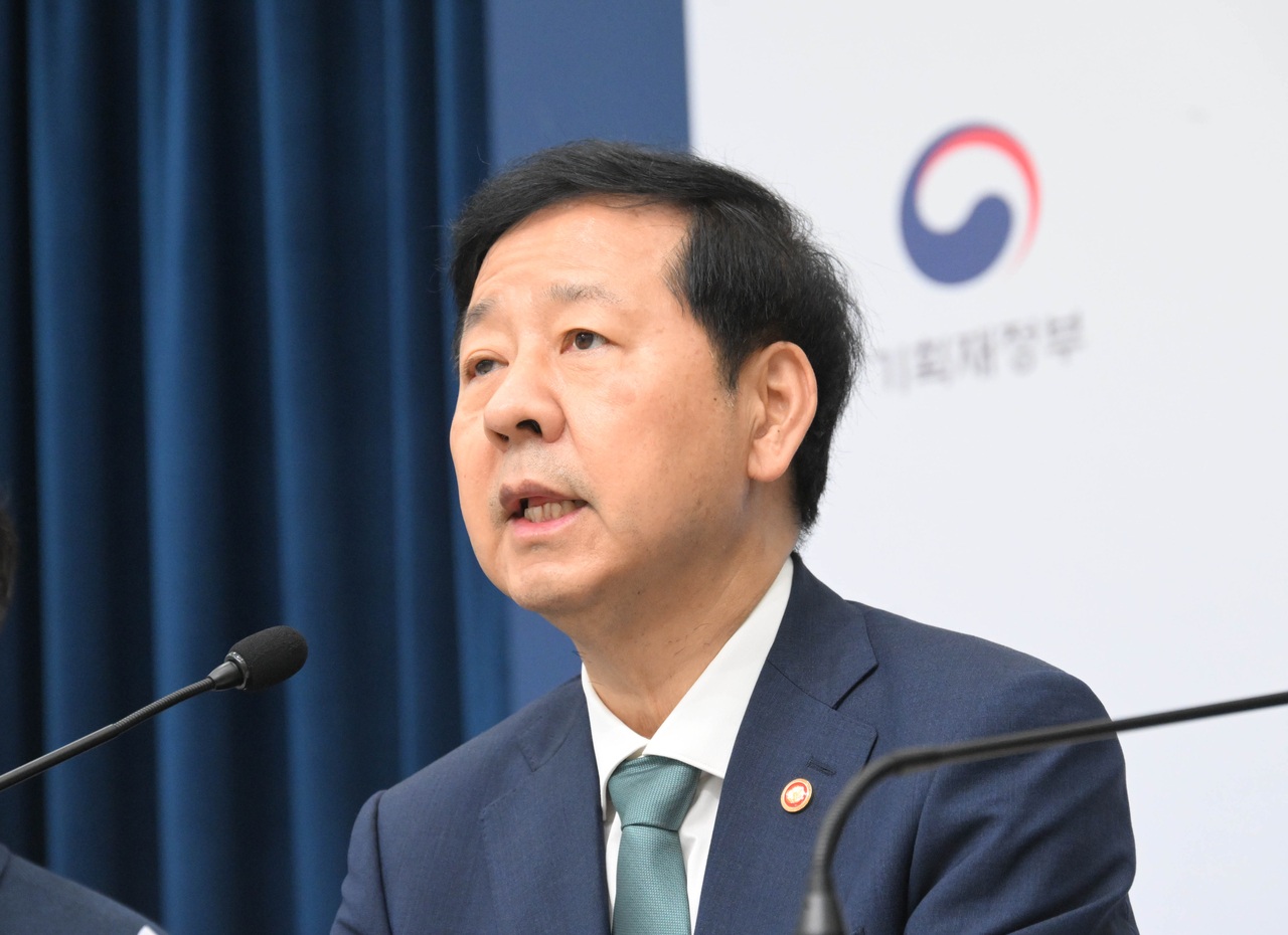 Finance Minister Koo Yun-cheol speaks at a press briefing on the new administration’s 2026 budget plan at the government complex in Seoul on Thursday. (Ministry of Economy and Finance)