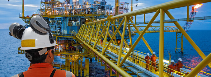 EnerMech wins two-year cranes contract extension with Dubai Petroleum