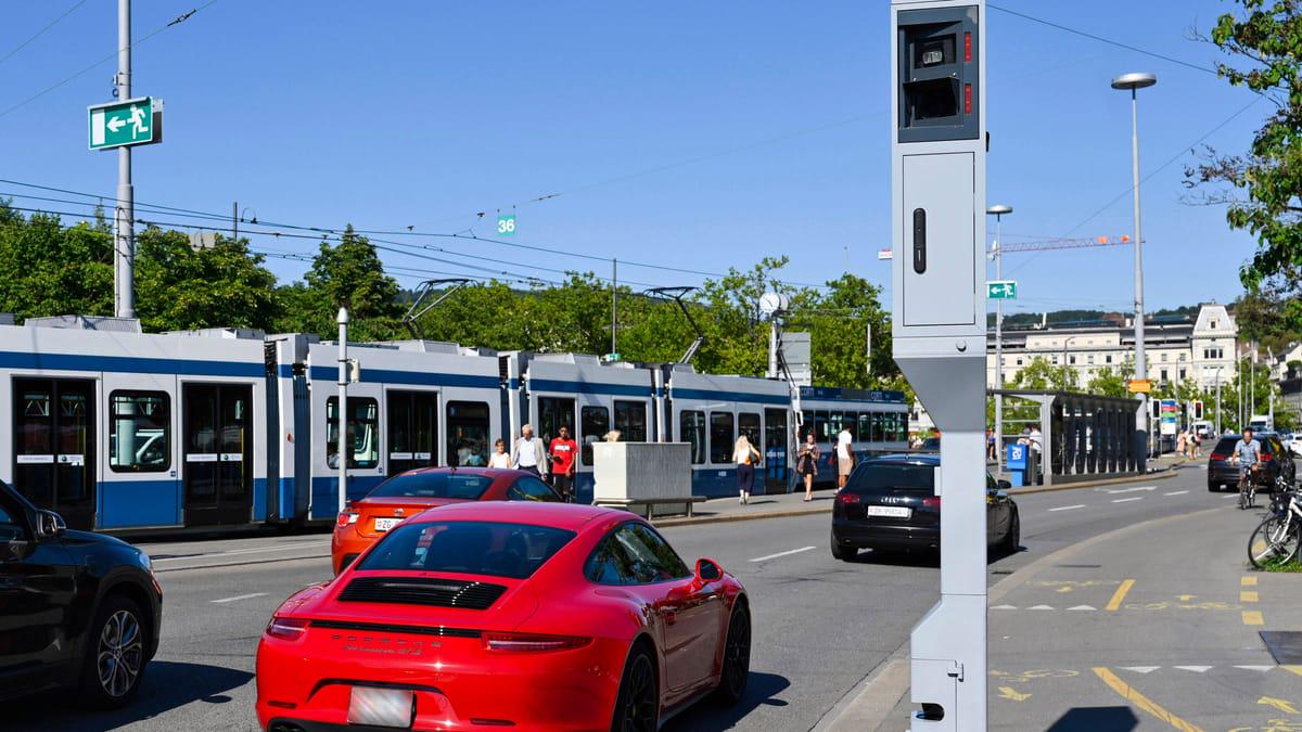 Schweizer Multimillionär verurteilt 27 km/h zu viel – Gericht verlangt 95.500 Euro