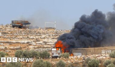 BBC witnesses Israeli settlers' attack on Palestinian farm in West Bank