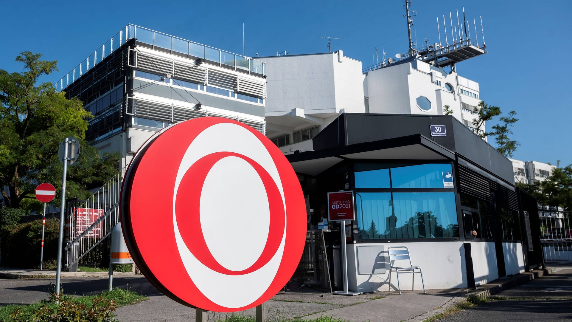 ORF in Wien: Nach einem antisemitischen Posting musste ein Mitarbeiter seinen Platz räumen. ORF in Wien: Nach einem antisemitischen Posting musste ein Mitarbeiter seinen Platz räumen.