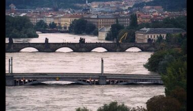 Praha před 23 lety při tisícileté povodni