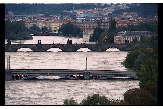 Praha před 23 lety při tisícileté povodni