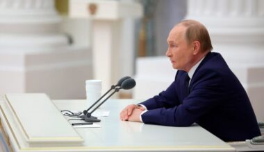 Putin praises Trump’s peace efforts and floats potential nuclear deal at Alaska summit