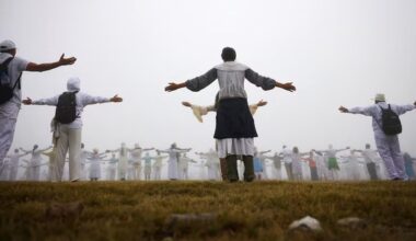 Hundreds celebrate 'divine new year' near Bulgarian mountain lake