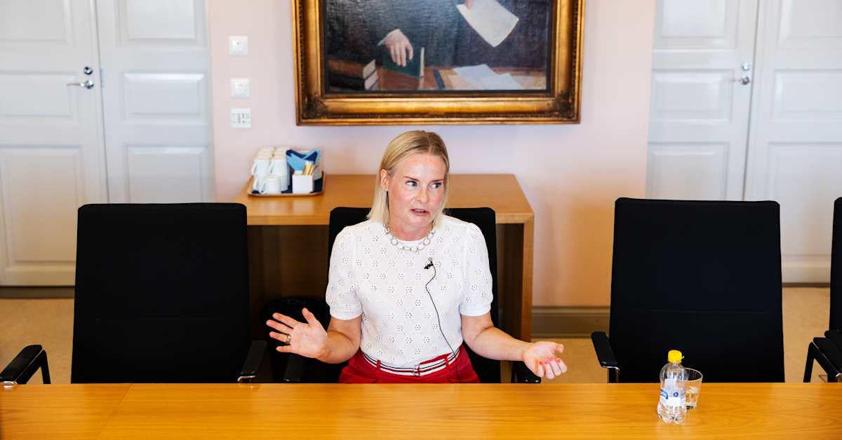 FM Purra: €1bn cuts needed this autumn — without touching pensions or social security