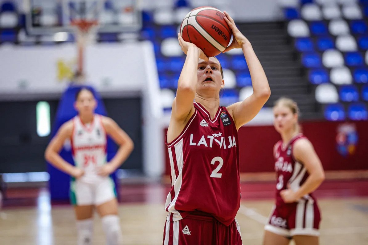 TIEŠRAIDE: Latvija - Vācija. Spēle par 3. vietu U-16 Eiropas čempionātā basketbolā sievietēm / Raksts