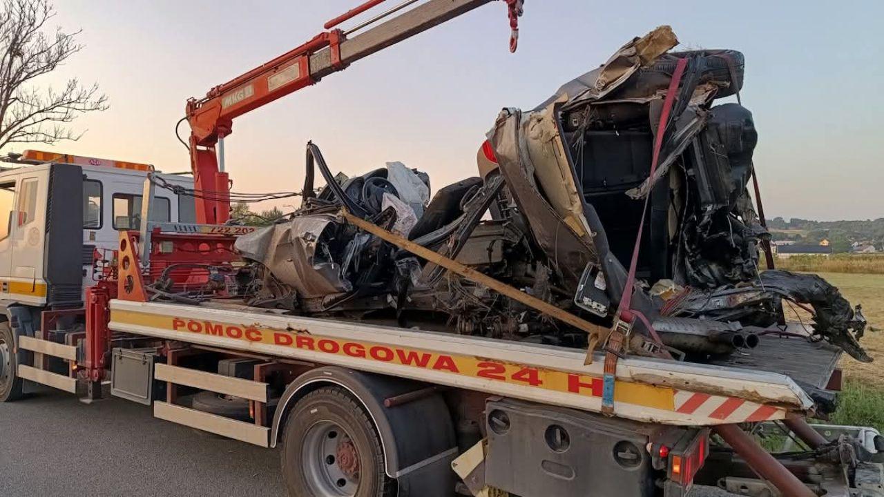 Friday 15th: 21 deaths, 406 drink-driver stopped