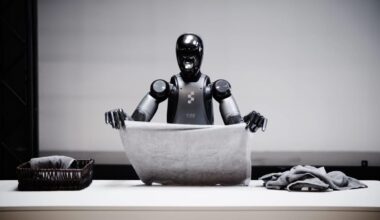 Watch Figure 02 Humanoid Fold Laundry in New AI Demo