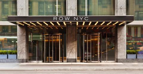 City Ending Migrant Shelter Hotel Lease in Times Square, Last of Its Kind