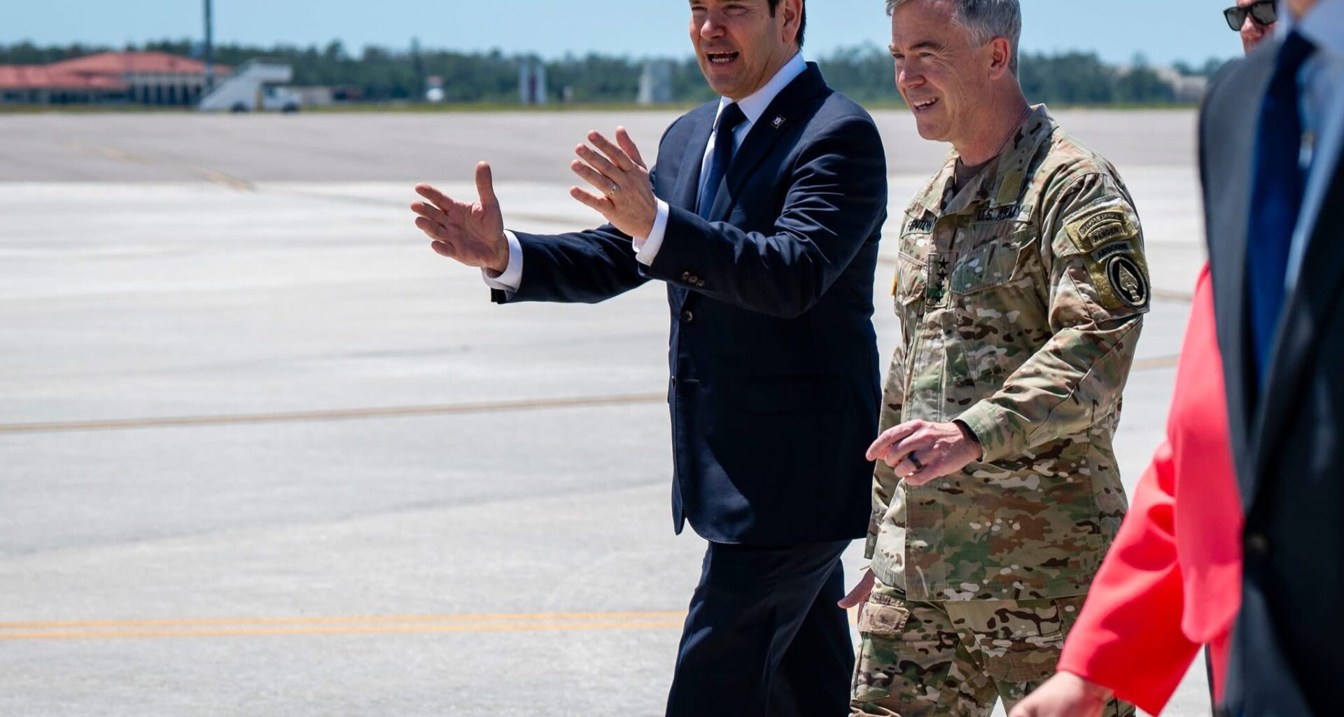Secretary of State Marco Rubio meets with U.S. Special Operations Command on April 11, 2025. (United States Special Operations Command)
