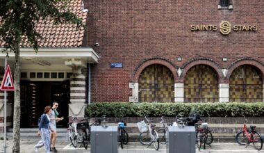 Saints & Stars wilde voor 5000 euro per schoonmaker schikken, als ze verklaarden dat ze ‘altijd goed behandeld’ waren