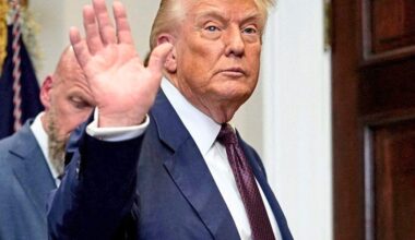 Trump droht Arzneimittelkonzernen mit bis zu 250 Prozent Zoll und kritisiert das "sozialistische Gesundheitssystem in Deutschland"