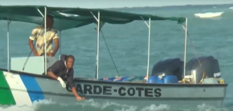 68 dead, 74 missing after migrant boat capsizes off Yemen -  VIDEO