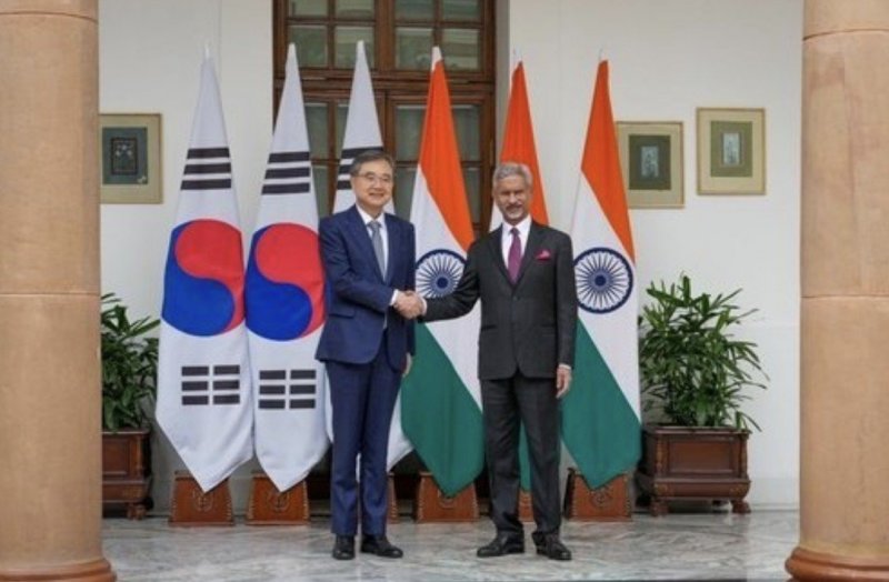 South Korea and India pledge to enhance bilateral relations