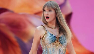 Taylor Swift announcement fills blank space of social media