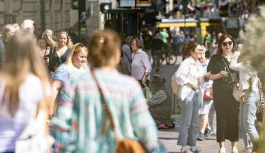 Economist: Trump's tariffs, weak outlook behind Finland's lowest job vacancies figure since 2016 | Yle News