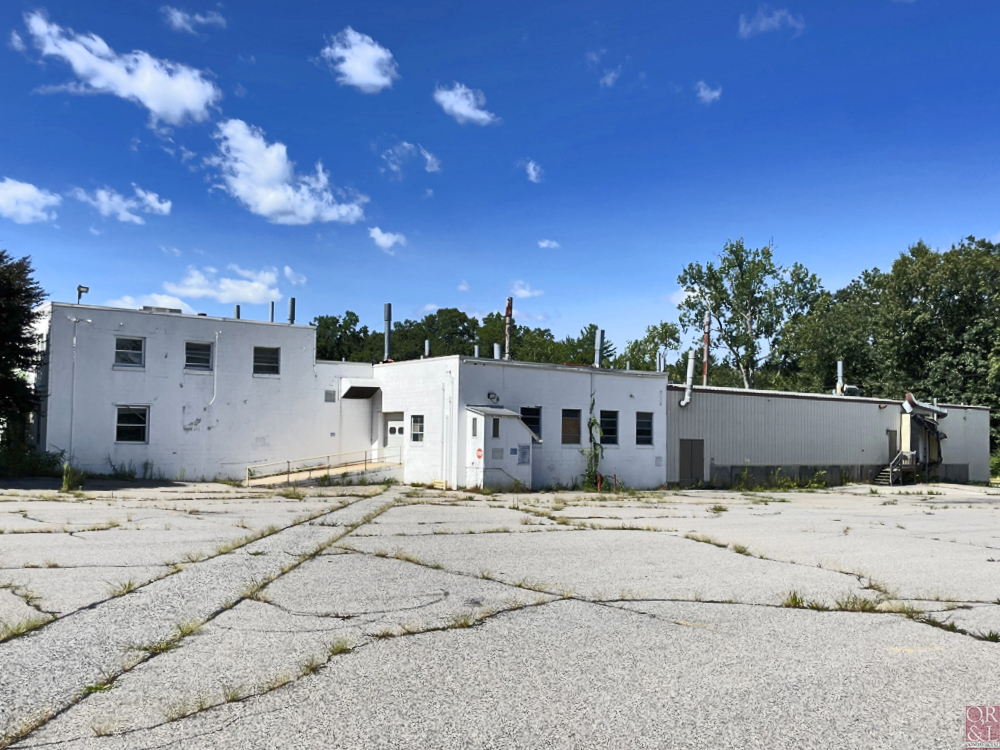 NY company expanding into CT with new warehouse, retail space