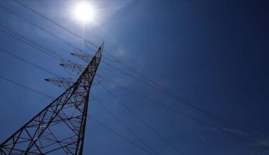 Türkiye's daily power consumption down 7% on August 16