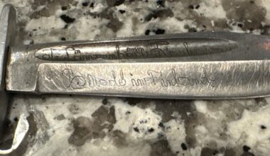 Need help identifying this Finnish knife