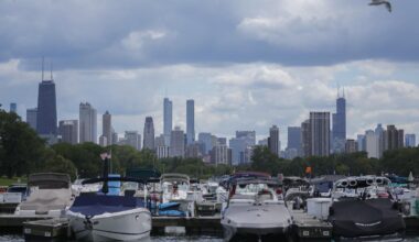 Chicago mayor defies Trump’s immigration crackdown plan for the city