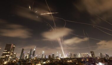 Israeli air defence systems are activated to intercept Iranian missiles over the Israeli city of Tel Aviv early on June 18, 2025. (AFP Photo)