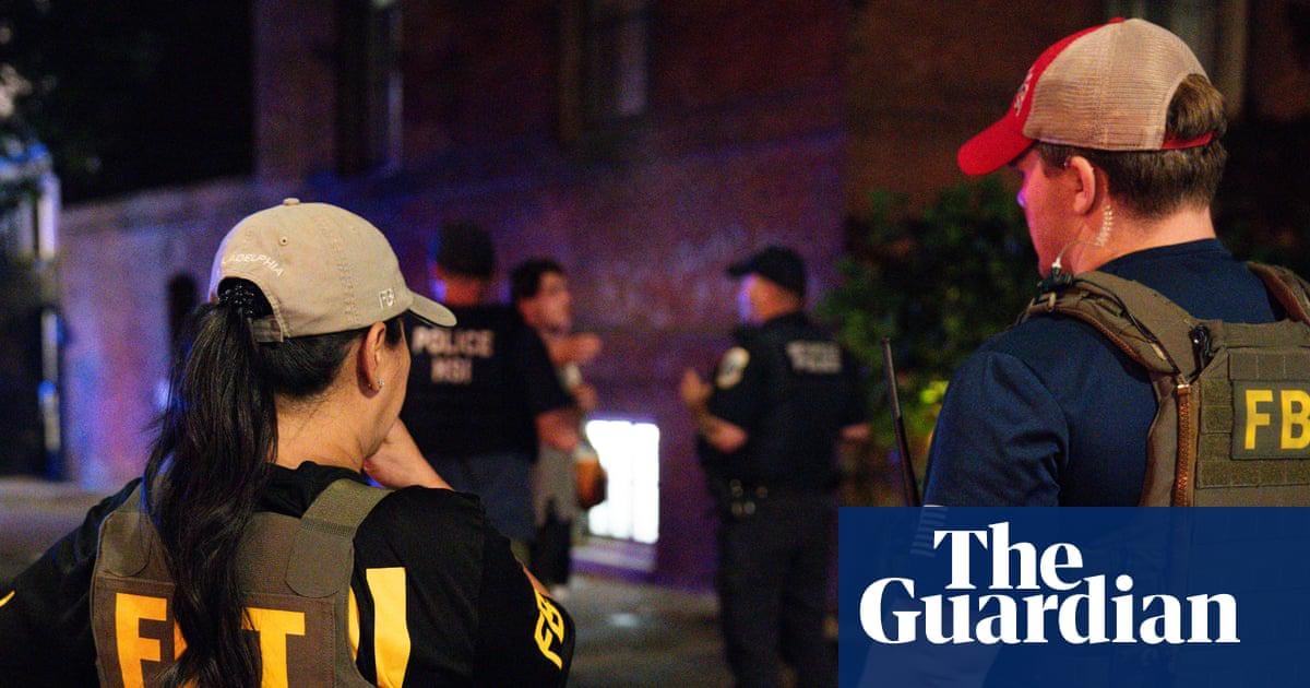 Washington DC restaurants suffer sharp drop in diners since Trump crackdown