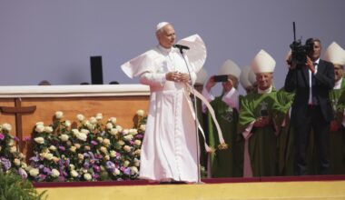Pope Leo tells 1 million Catholic youths they are sign 'different world is possible' : NPR
