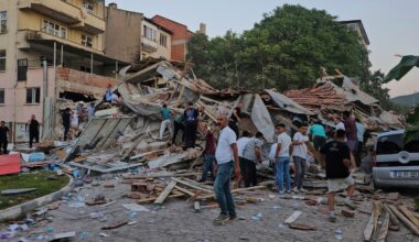 Magnitude 6.1 earthquake strikes Turkey, causing about a dozen buildings to collapse