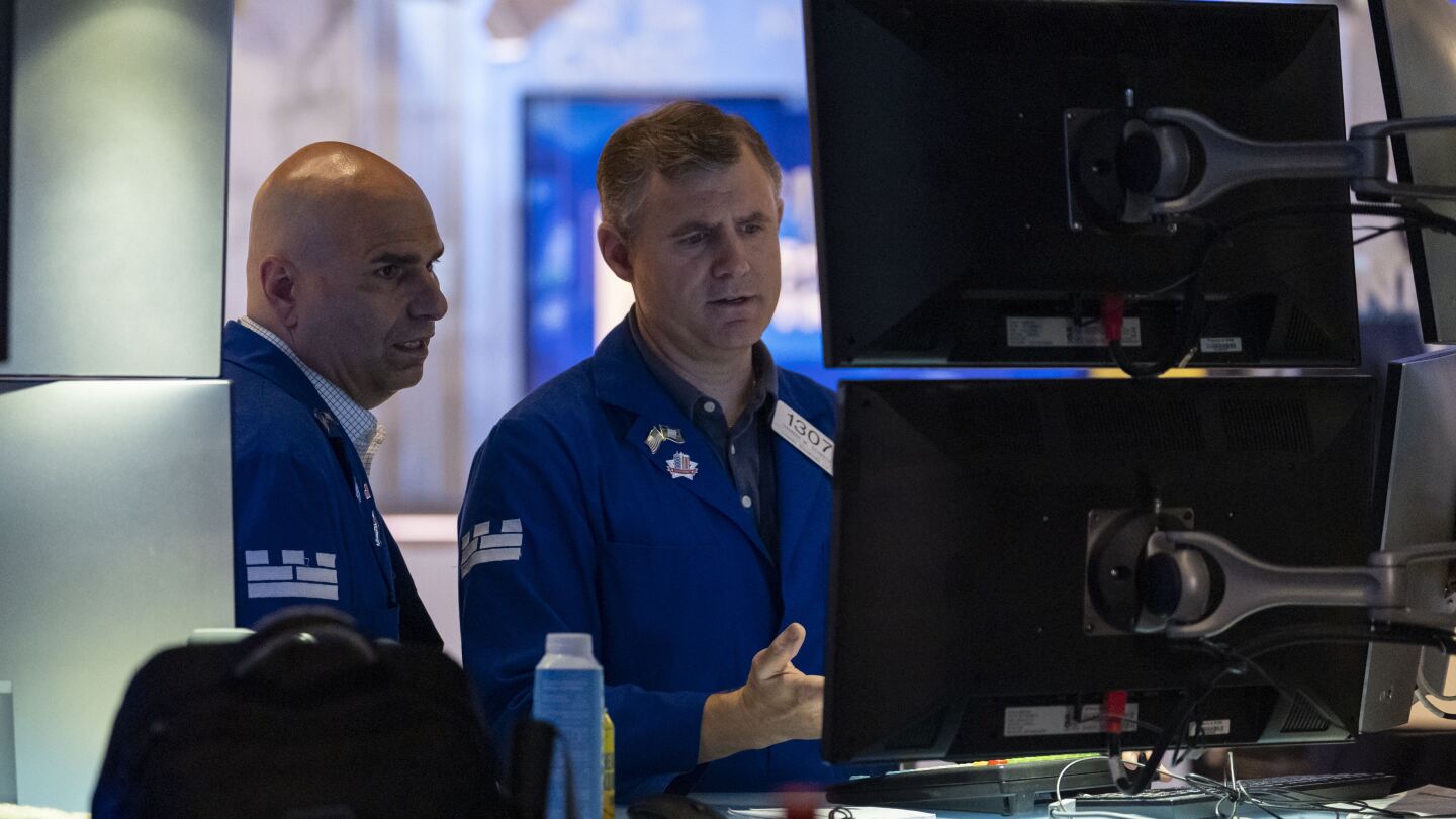 US stocks fall and bond yields sink following a surprisingly weak jobs report and new tariffs