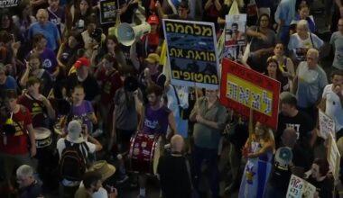 Weekly demos in Tel Aviv call for release of remaining Gaza hostages, protest Israel government