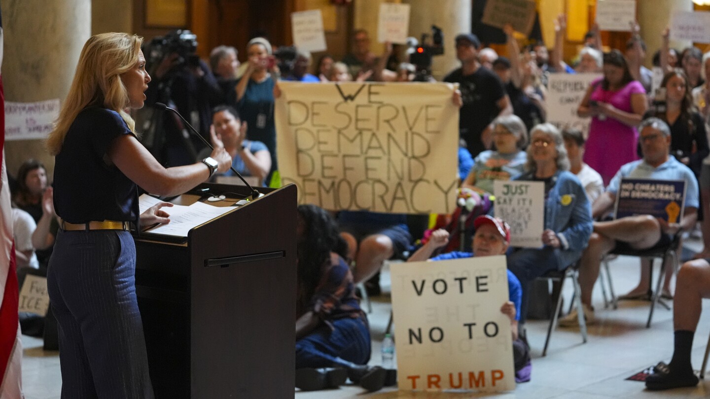 JD Vance visits Indiana as Trump pushes for GOP-led redistricting