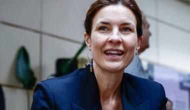 Website forced to close as Italian women fight back against unauthorized online image sharing