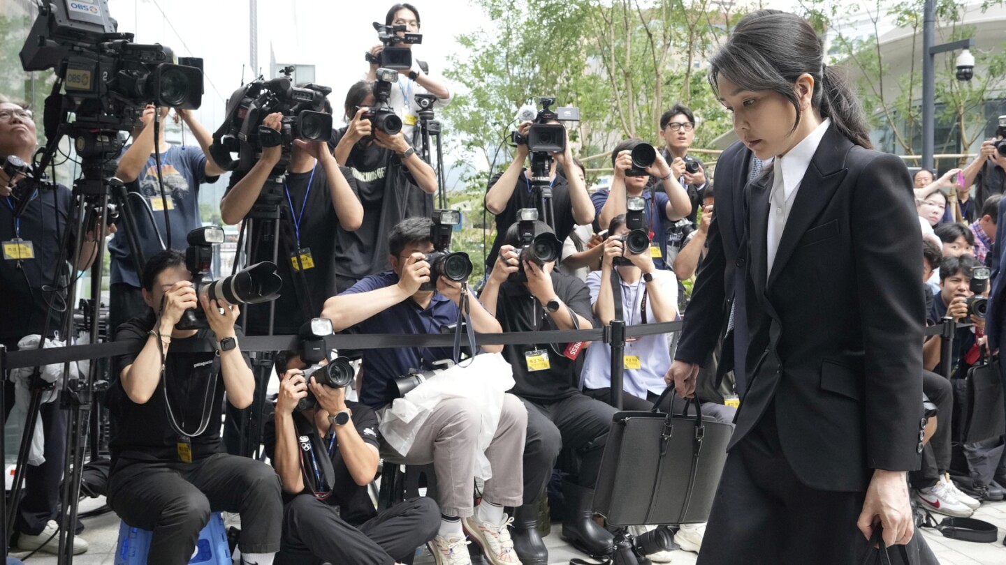 Special prosecutor investigates allegations against Kim Keon Hee, South Korea's former first lady